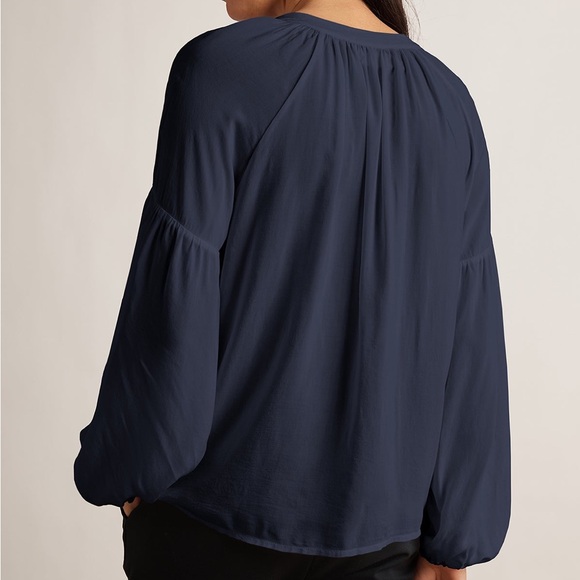 Velvet by Graham & Spencer Elaine Peasant Top Size Small - Picture 8 of 8